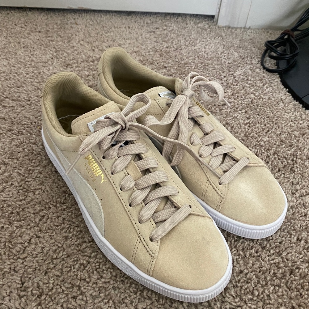 Womens Puma Suede Sneakers